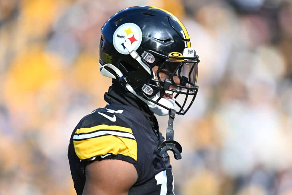 George Pickens #14 of the Pittsburgh Steelers celebrates after scoring a touchdown in the second quarter of the game against the Cleveland Browns at Acrisure Stadium on January 08, 2023 in Pittsburgh, Pennsylvania.