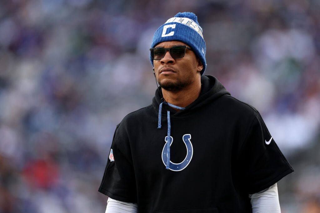 EAST RUTHERFORD, NEW JERSEY - DECEMBER 29: Anthony Richardson #5 of the Indianapolis Colts looks on against the New York Giants at MetLife Stadium on December 29, 2024 in East Rutherford, New Jersey.