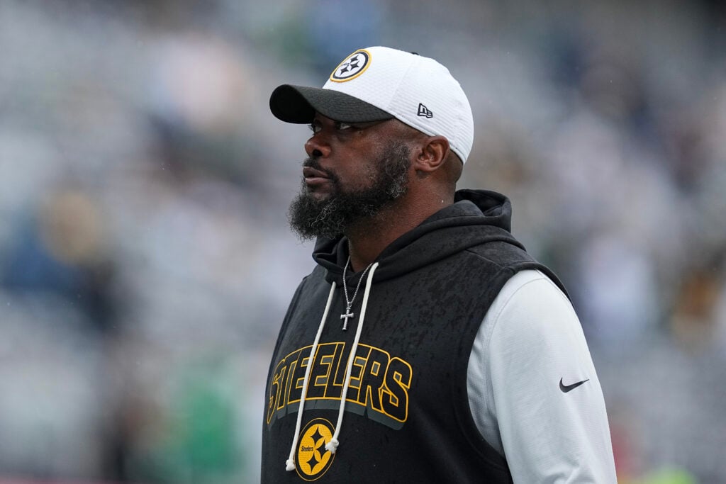 EAST RUTHERFORD, NEW JERSEY - SEPTEMBER 07: Head coach Mike Tomlin of the Pittsburgh Steelers looks on prior to a game against the New York Jets at MetLife Stadium on September 07, 2025 in East Rutherford, New Jersey.